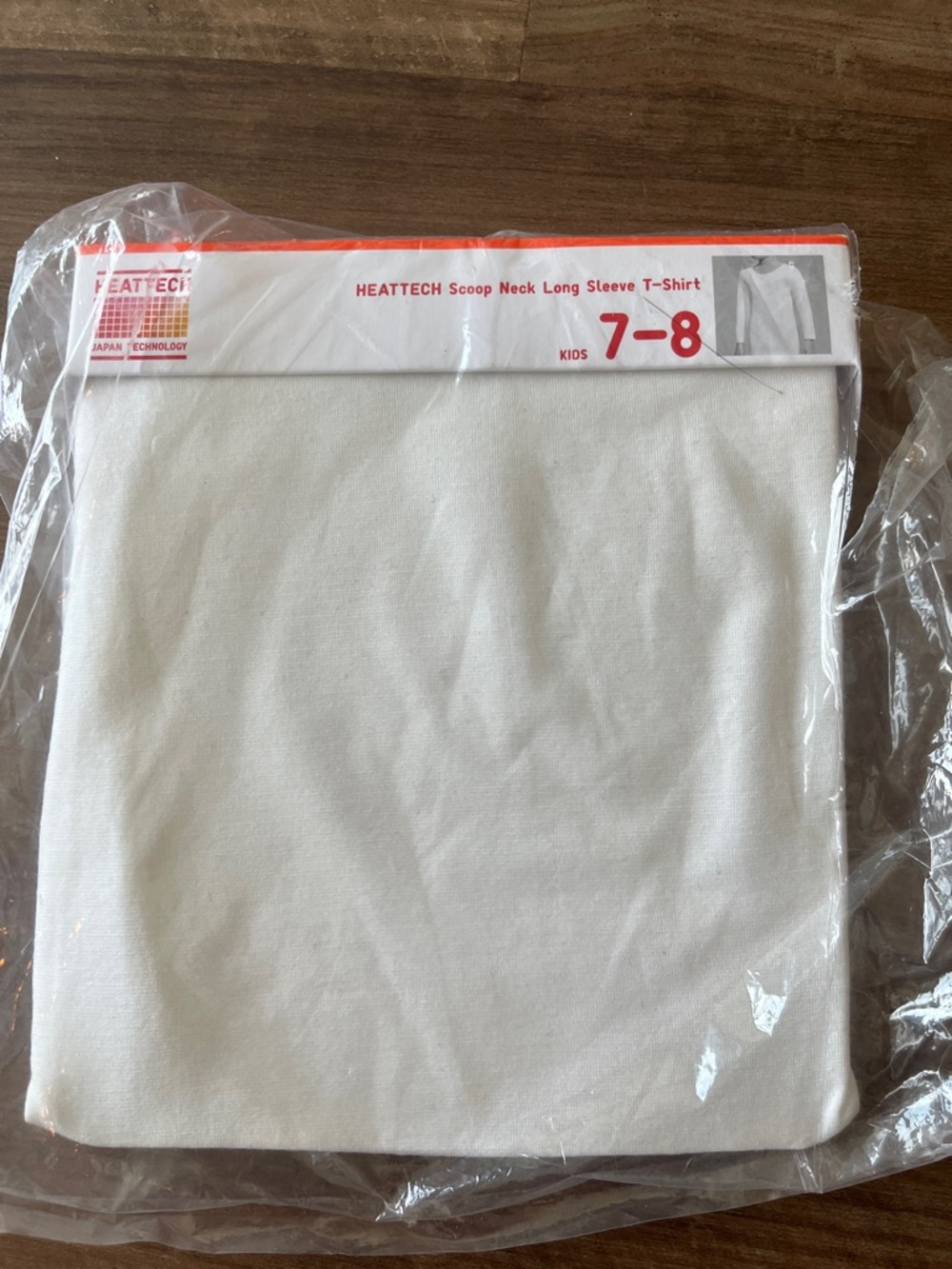New Uniqlo Kids Heattech Scoop Neck Long Sleeve Tee - White